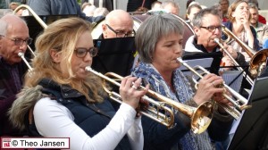 Dorpsplein 2-4-17    062